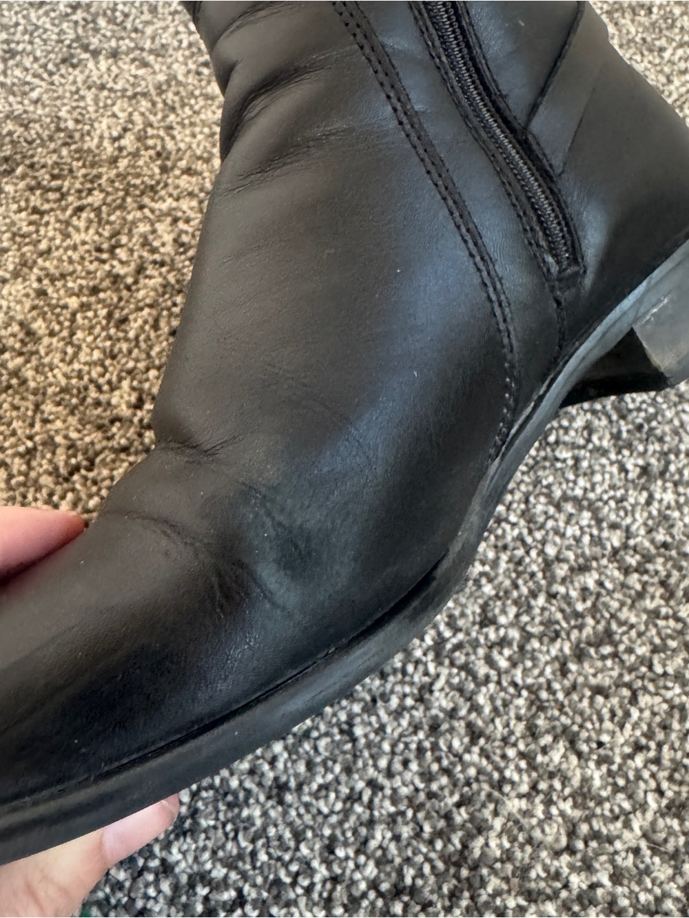 La Canadienne Black Leather Ankle Booties Side Zip Low Heel Size 6.5 - Picture 6 of 11